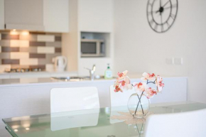 Campsie 2 Br Apt Shop&Parking, Sydney
